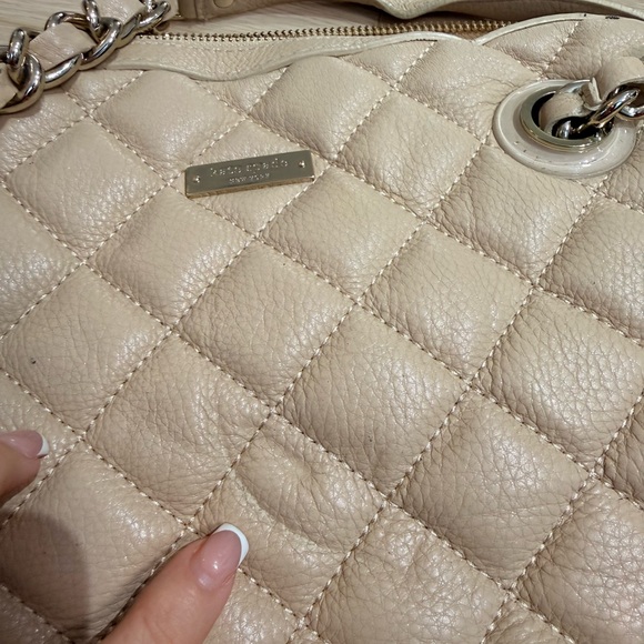 Kate Spade Gold Coast Georgina quilted leather shoulder bag in cashew - Picture 13 of 16